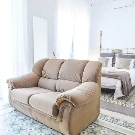 Letmalaga Economy Soho مالقة